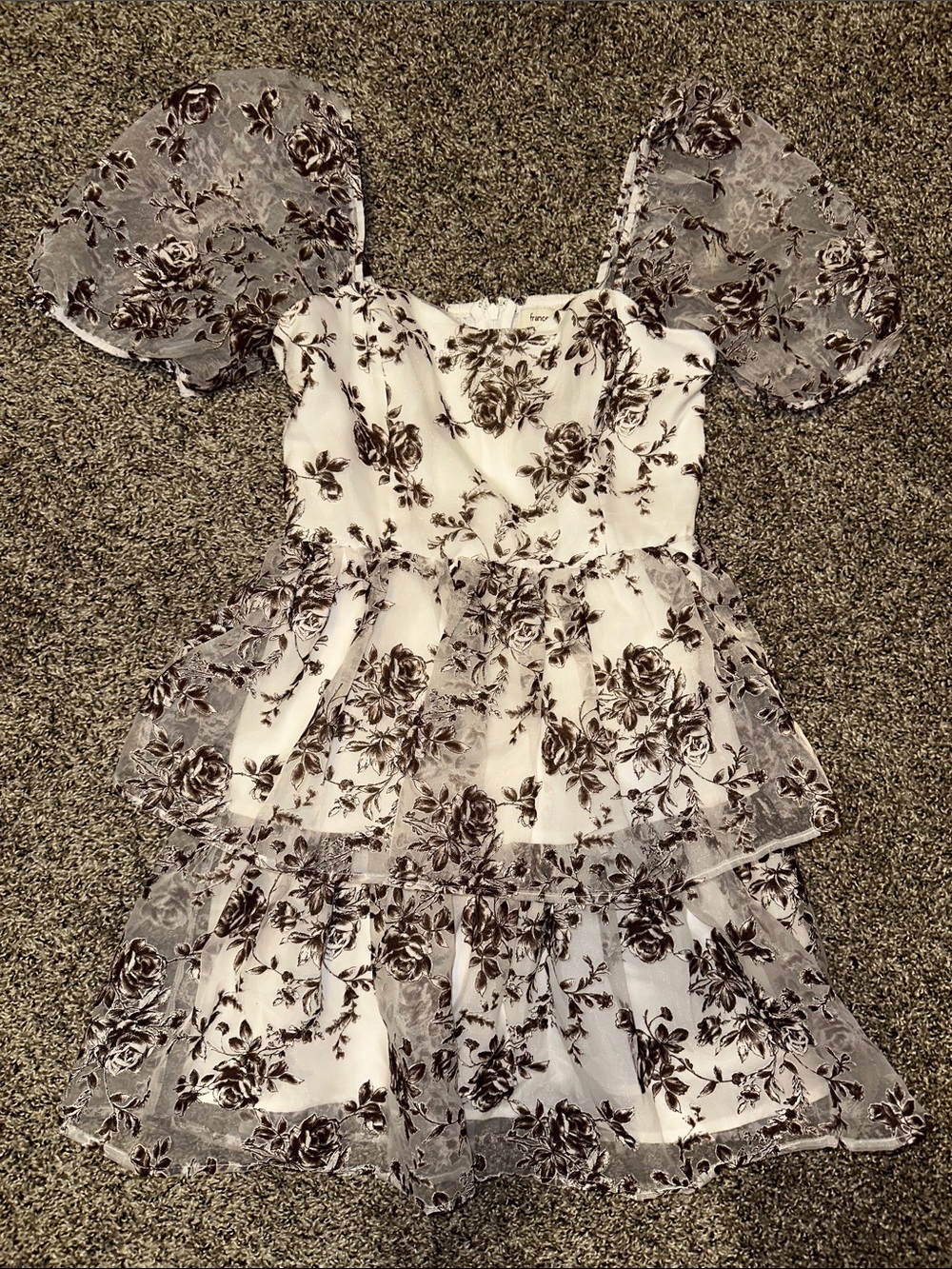 Francesca’s Floral Puff Sleeve Tiered Dress in White and Brown